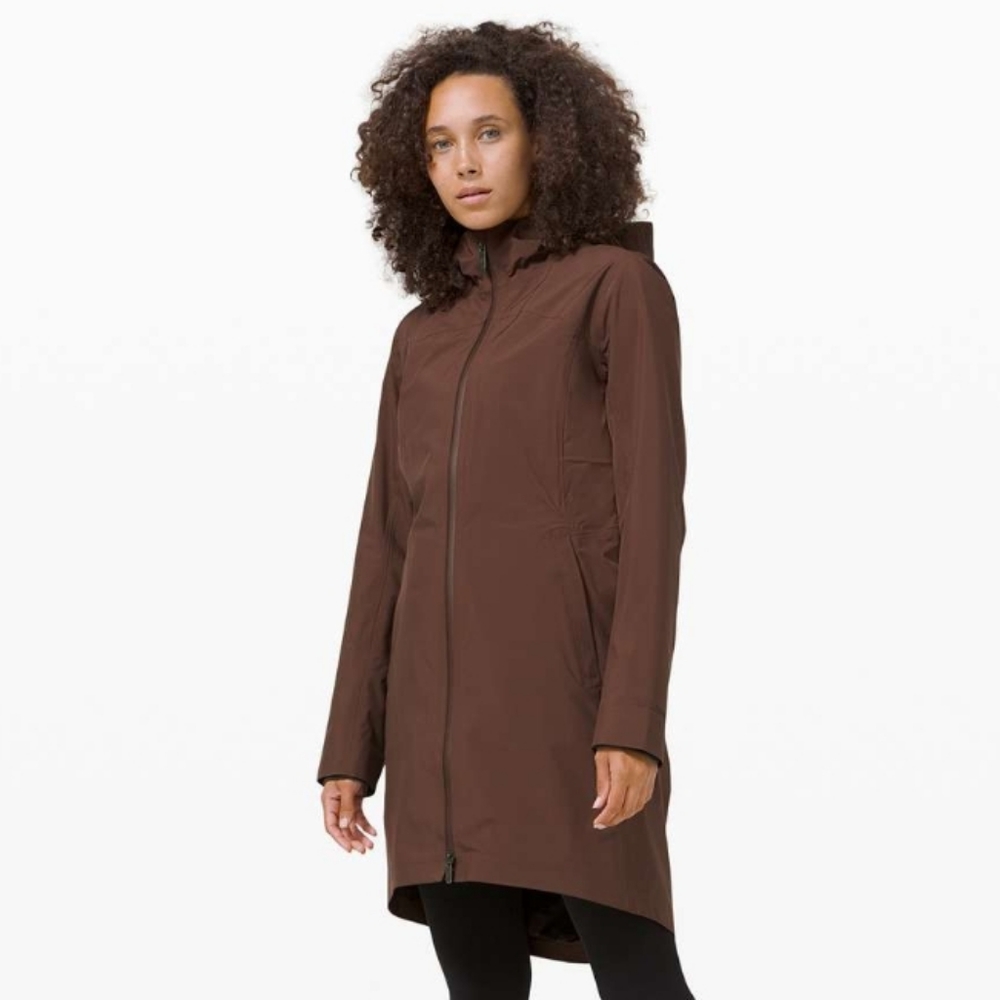 EUC Lululemon Rain Rebel Jacket